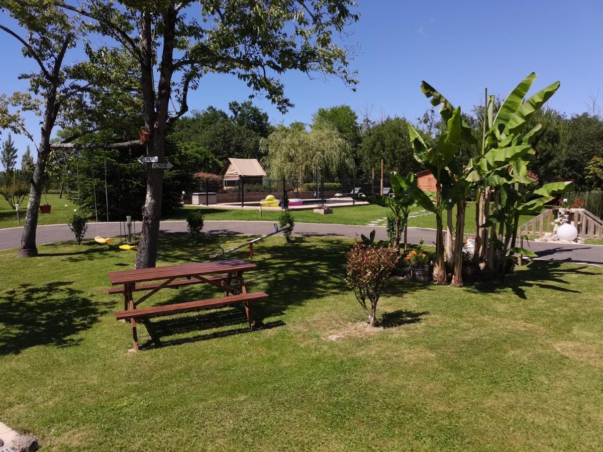 Au Petit Pedegouaty Bed & Breakfast Heugas Exterior photo